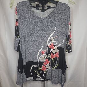 Valentina Women's 3/4 Sleeve Flowery Floral Top